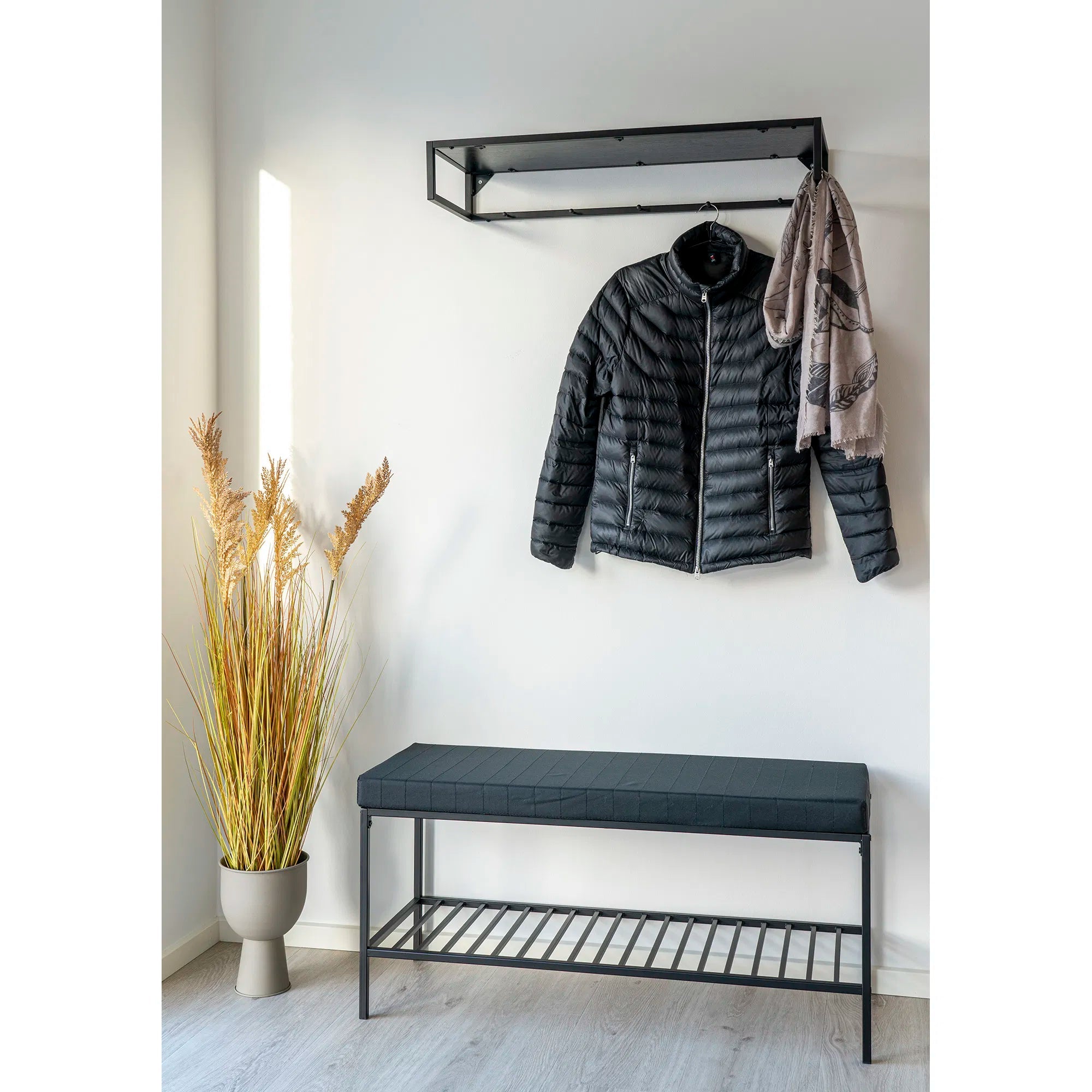 Sitzbank Quarto Metallgestell mit Polsterung