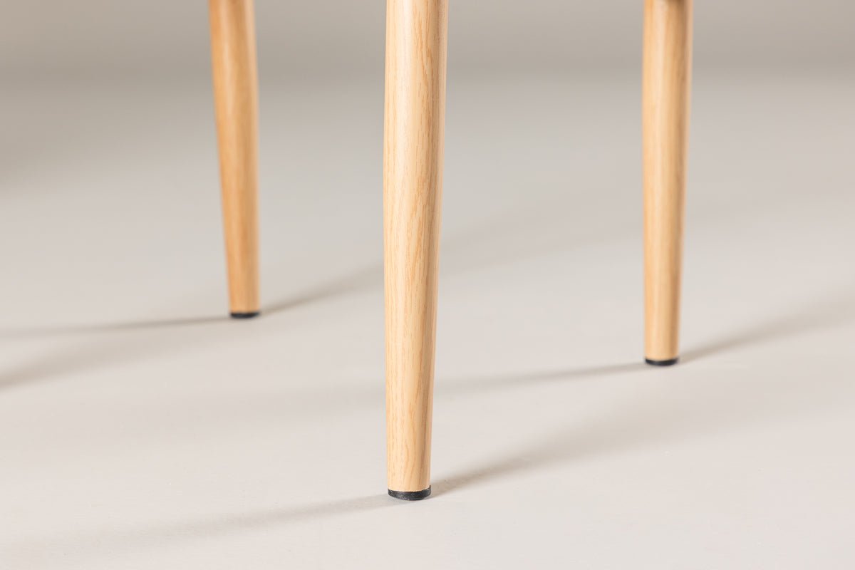 Stuhl Fliou - mit stilvoller geflochtener Sitzfläche