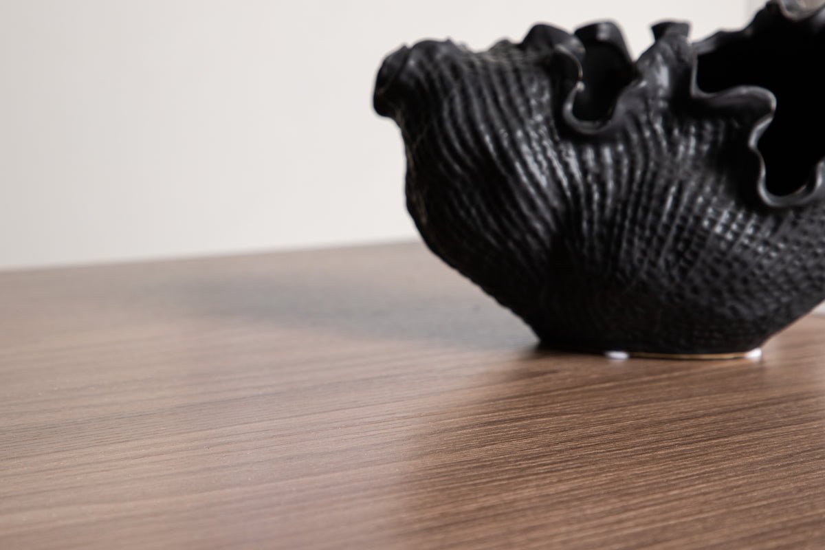 Esstisch Elani - vereint klassisches Design mit moderner Leichtigkeit