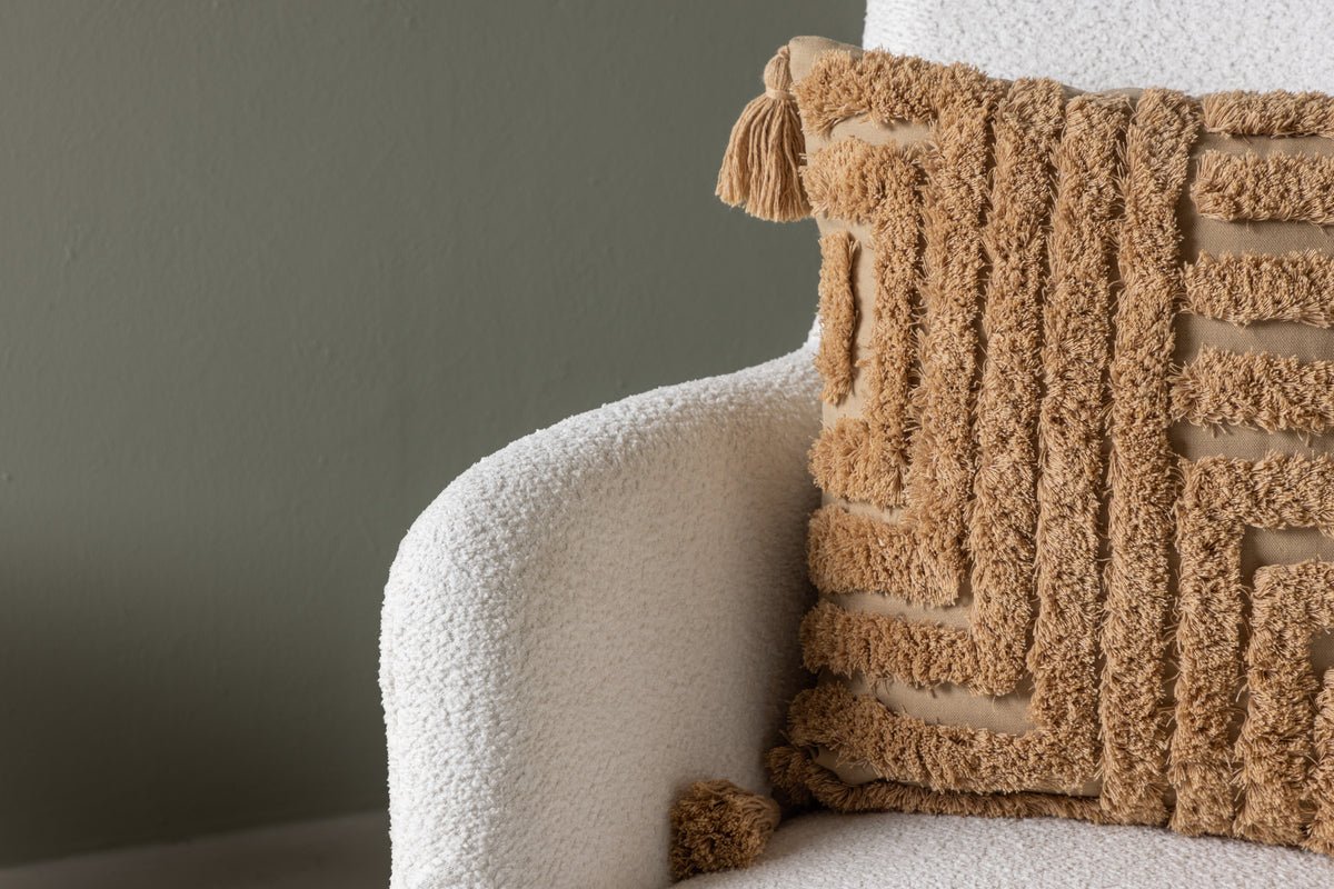 Sessel Verona - weißer Bouclé-Stoff & schwarze Metallbeine