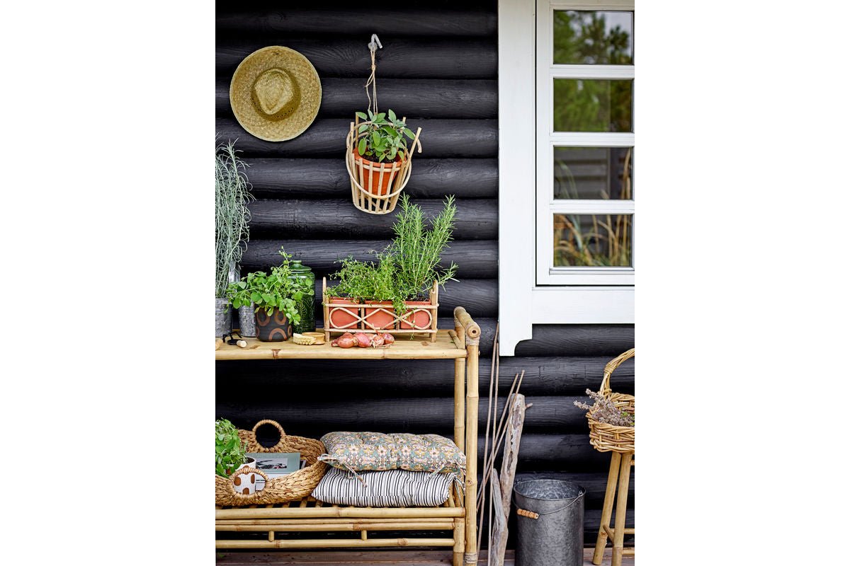 Metalleimer Borås – Verzinktes Design in Grau mit Holzgriff