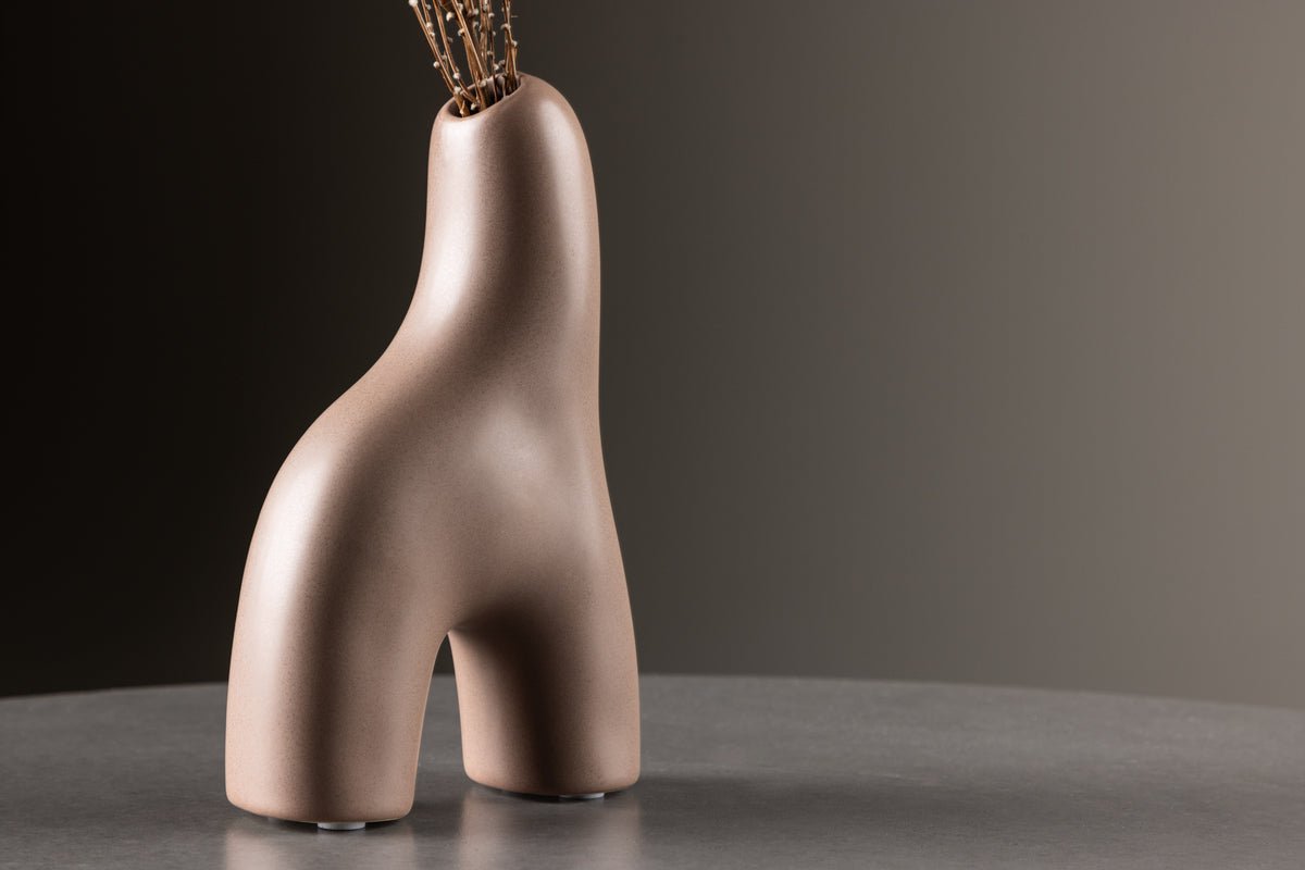 Vase Noara 16 cm – Skulpturales Designobjekt aus Steingut