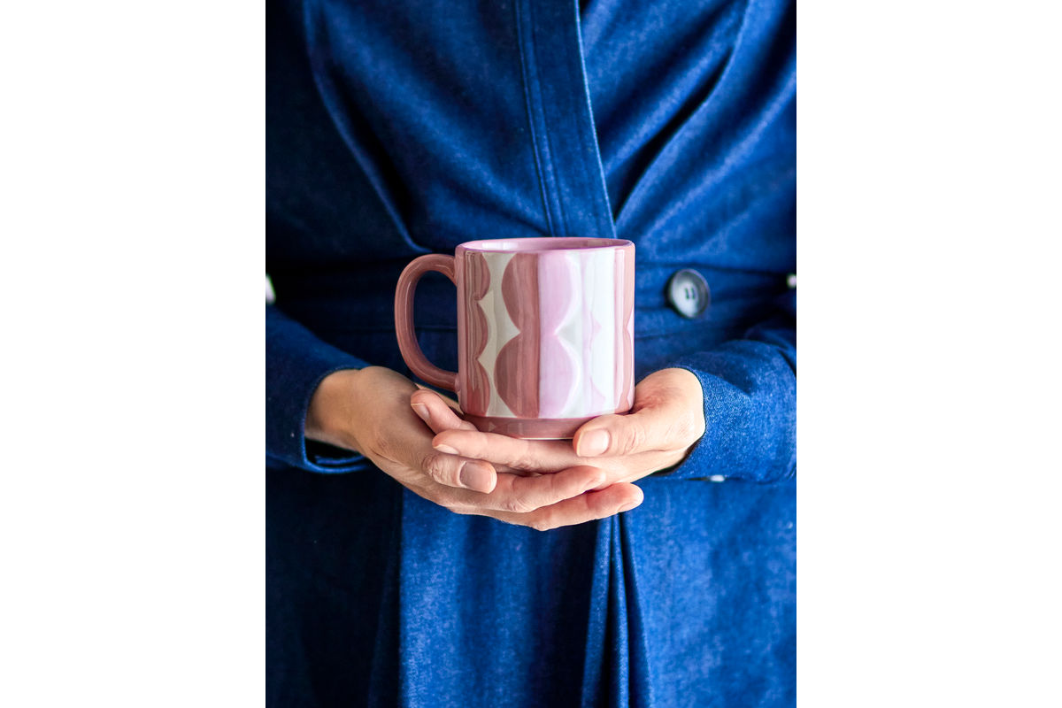 Becher Rosina – Handbemalte Steingutbecher (4er-Set)