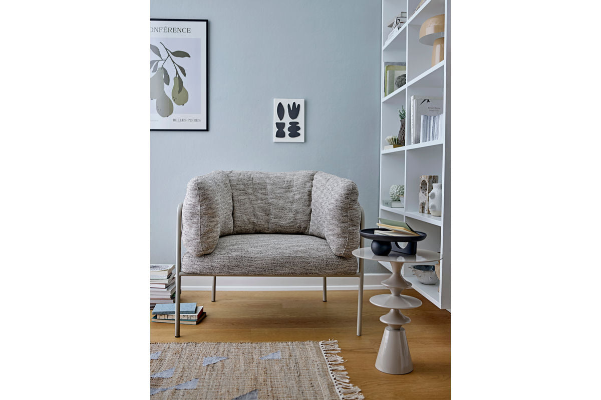 Beistelltisch Avero – Skulpturales Design in hellem Beigeton