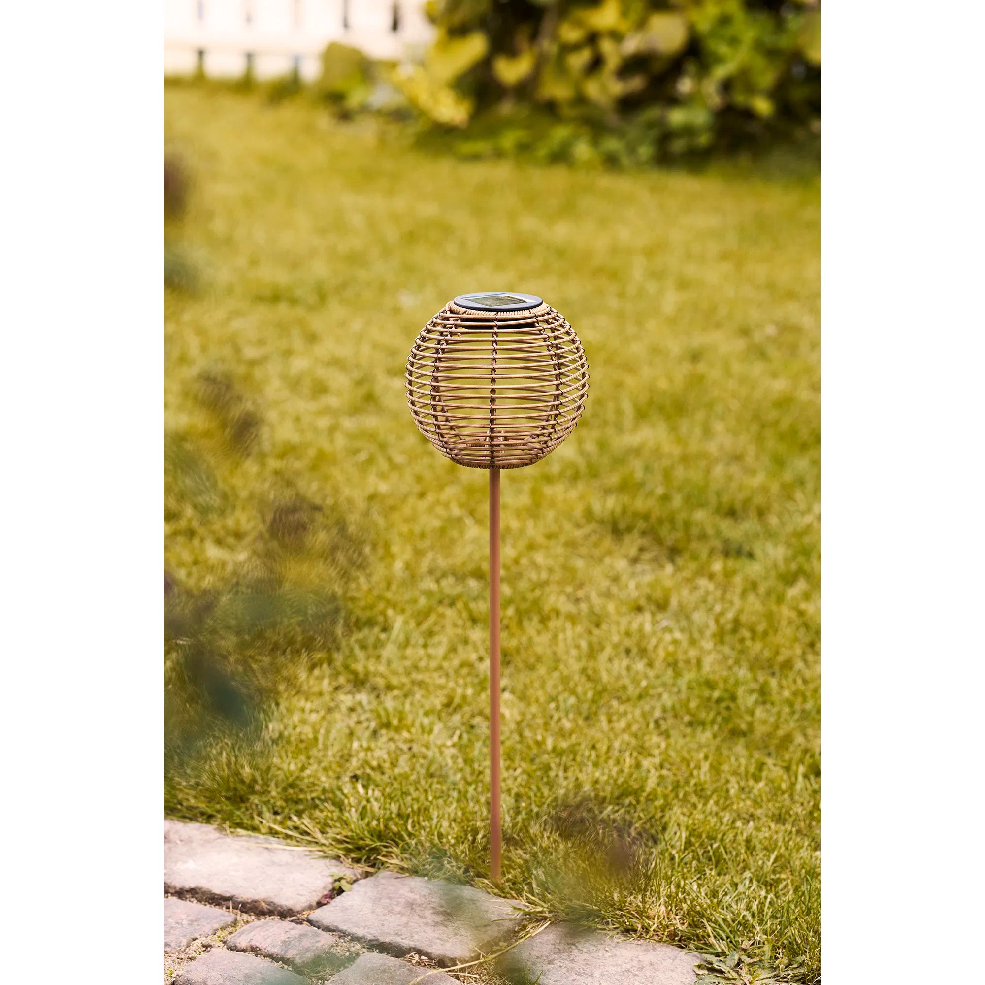 Garten Solarlampe „Elmara“ – wetterfest für Balkon & Outdoor-Bereich