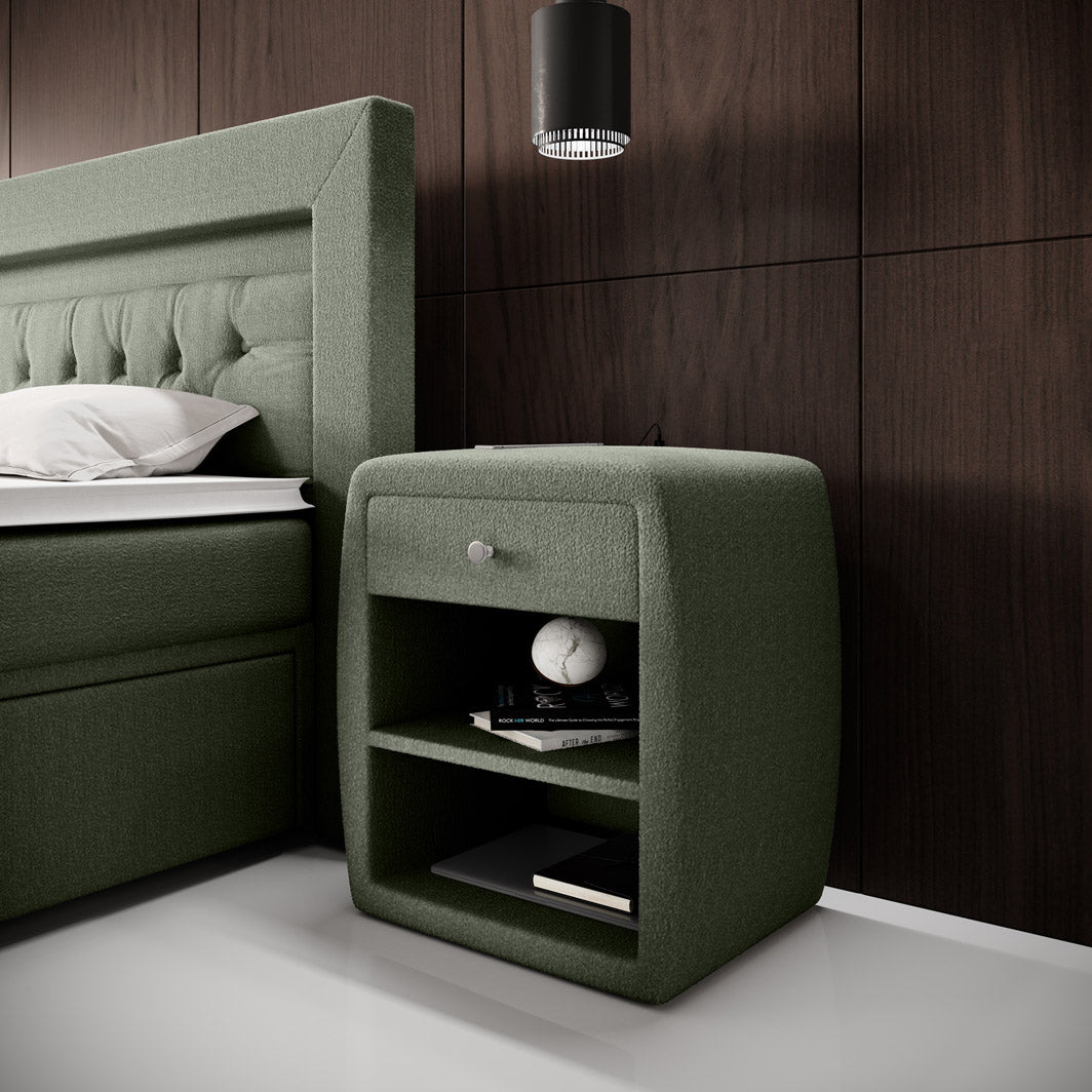 Designer Nachttisch Lilly mit USB Anschluss in Bouclé