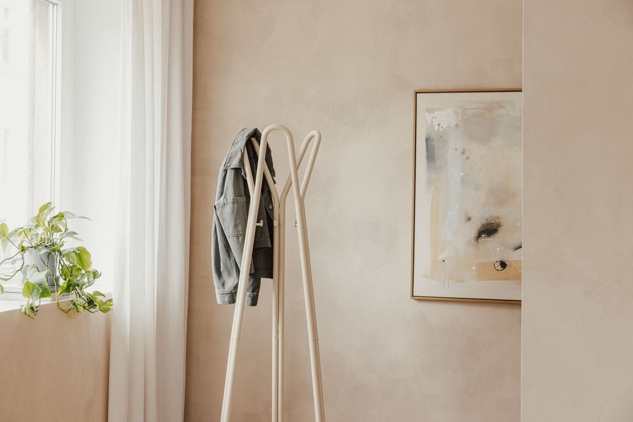 Garderobe Charles – Minimalistischer Dielenständer aus Stahl