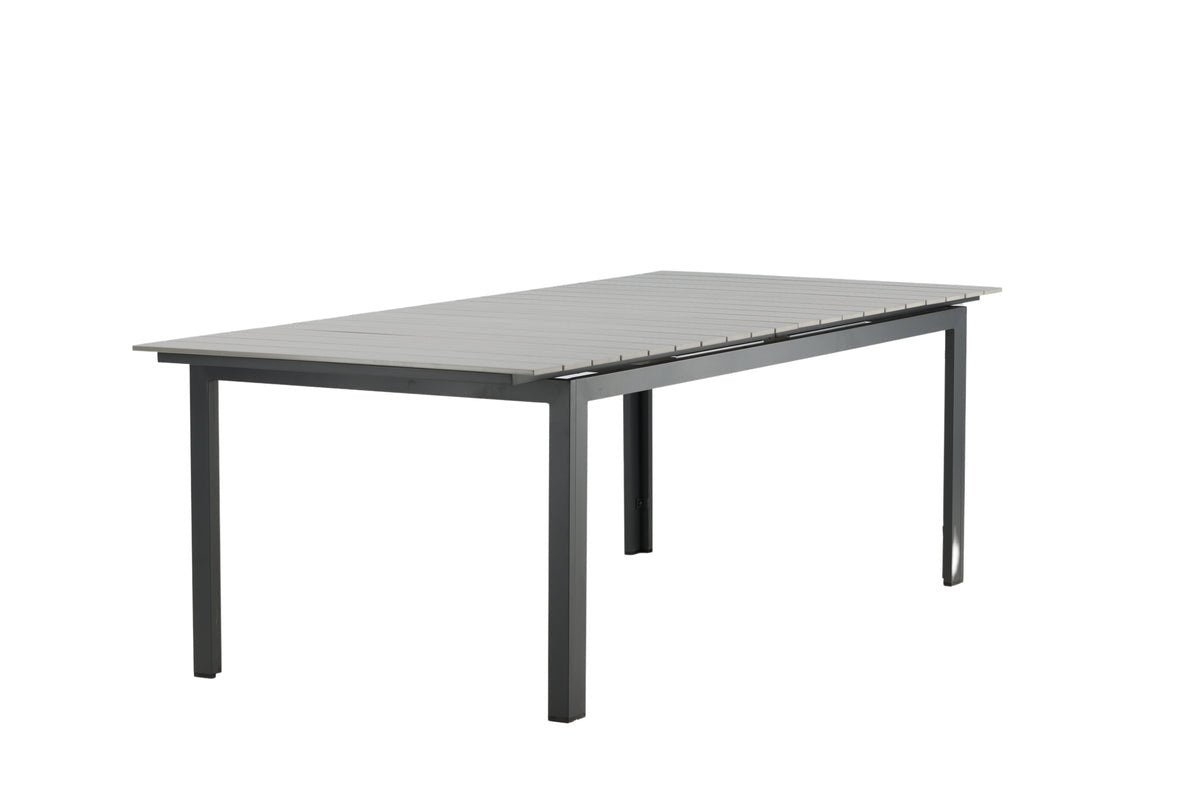 Gartentisch Kairen - perfekt für gesellige Runden im Freien