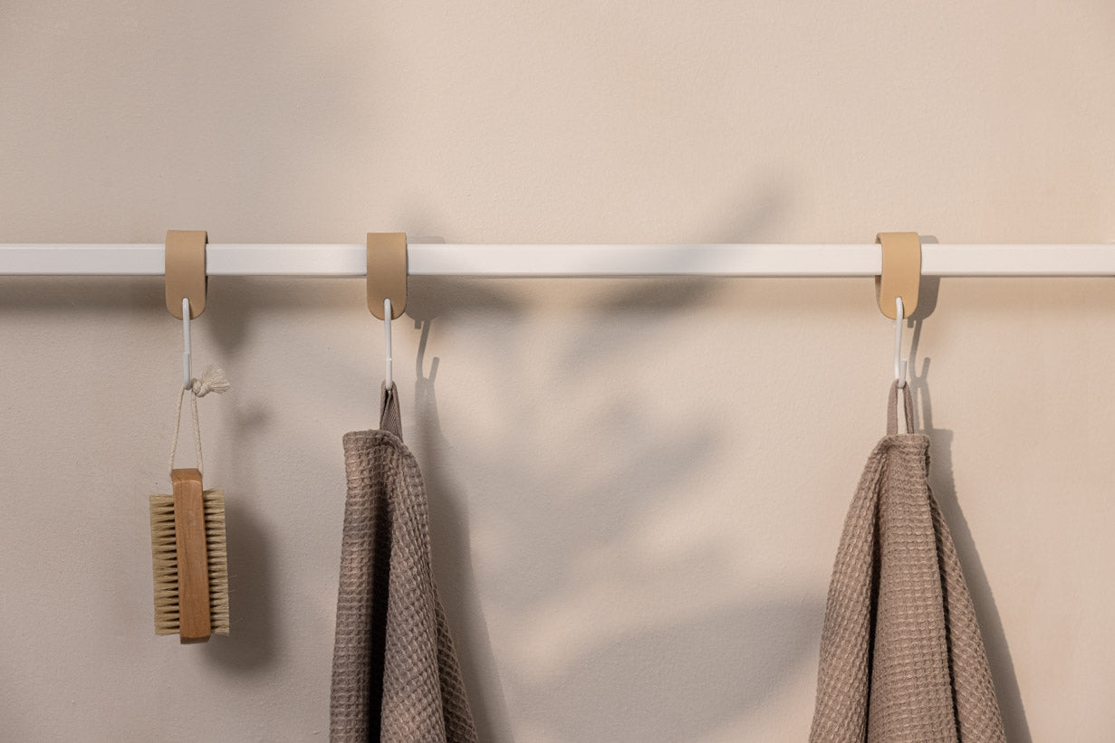 Handtuchhalter Vana – minimalistisch, rund oder eckig, drei Breiten