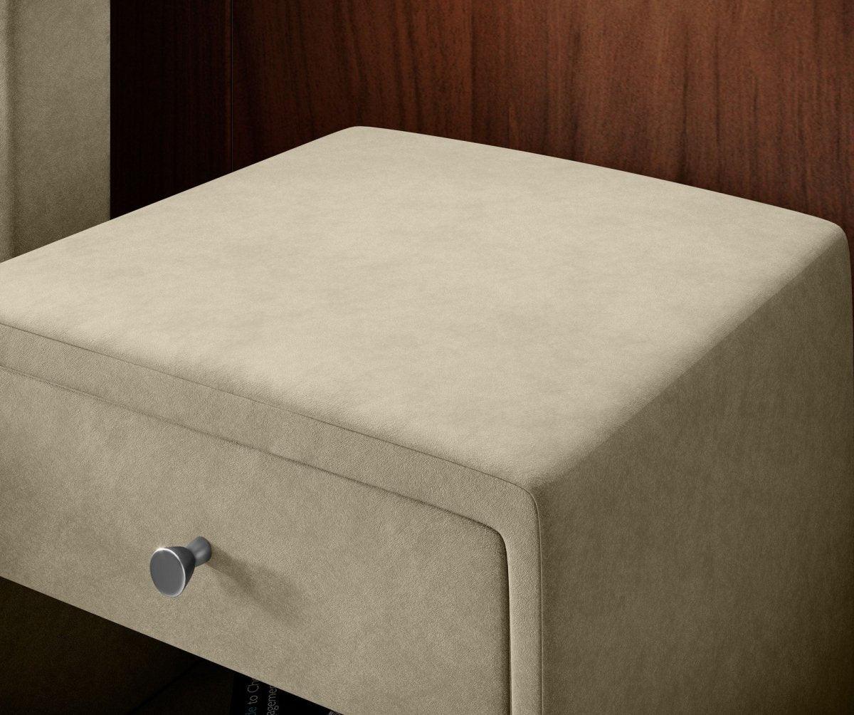 Designer Nachttisch Amy (Samt) - Luxusbetten24