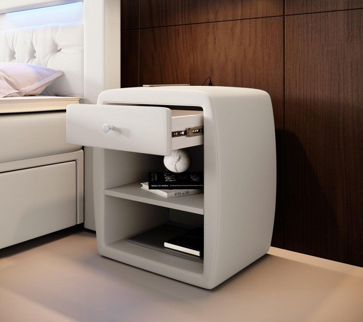 Designer Nachttisch Tavira mit USB (Kunstleder) - Luxusbetten24