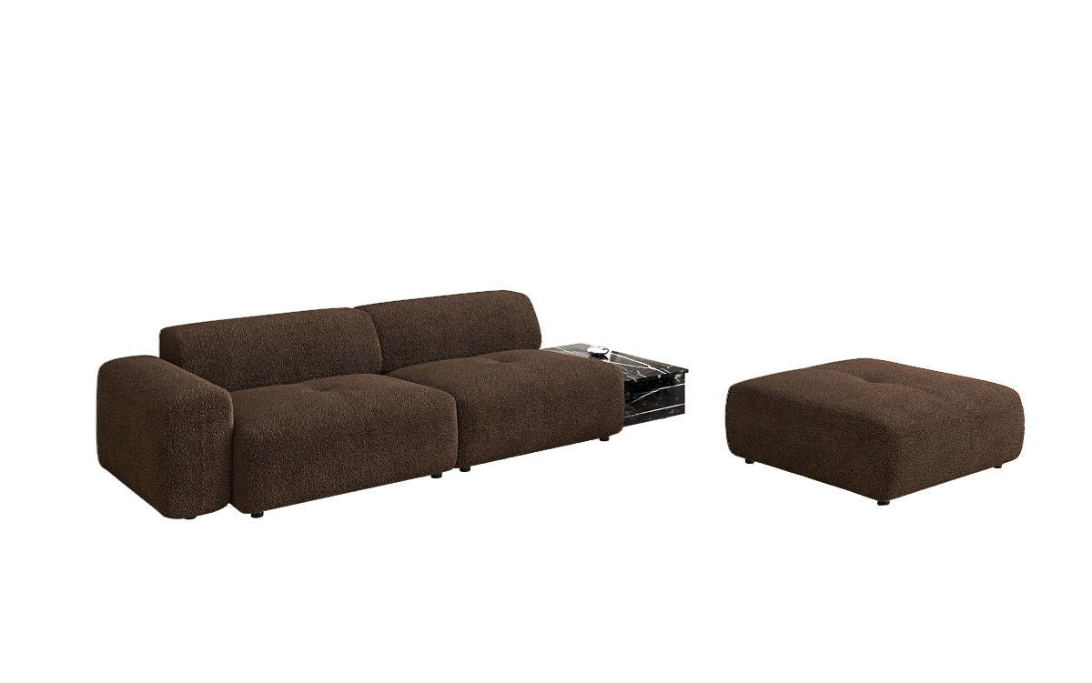 Designer Sofa Calm 3-personers med skammel og sidebord i Bouclé
