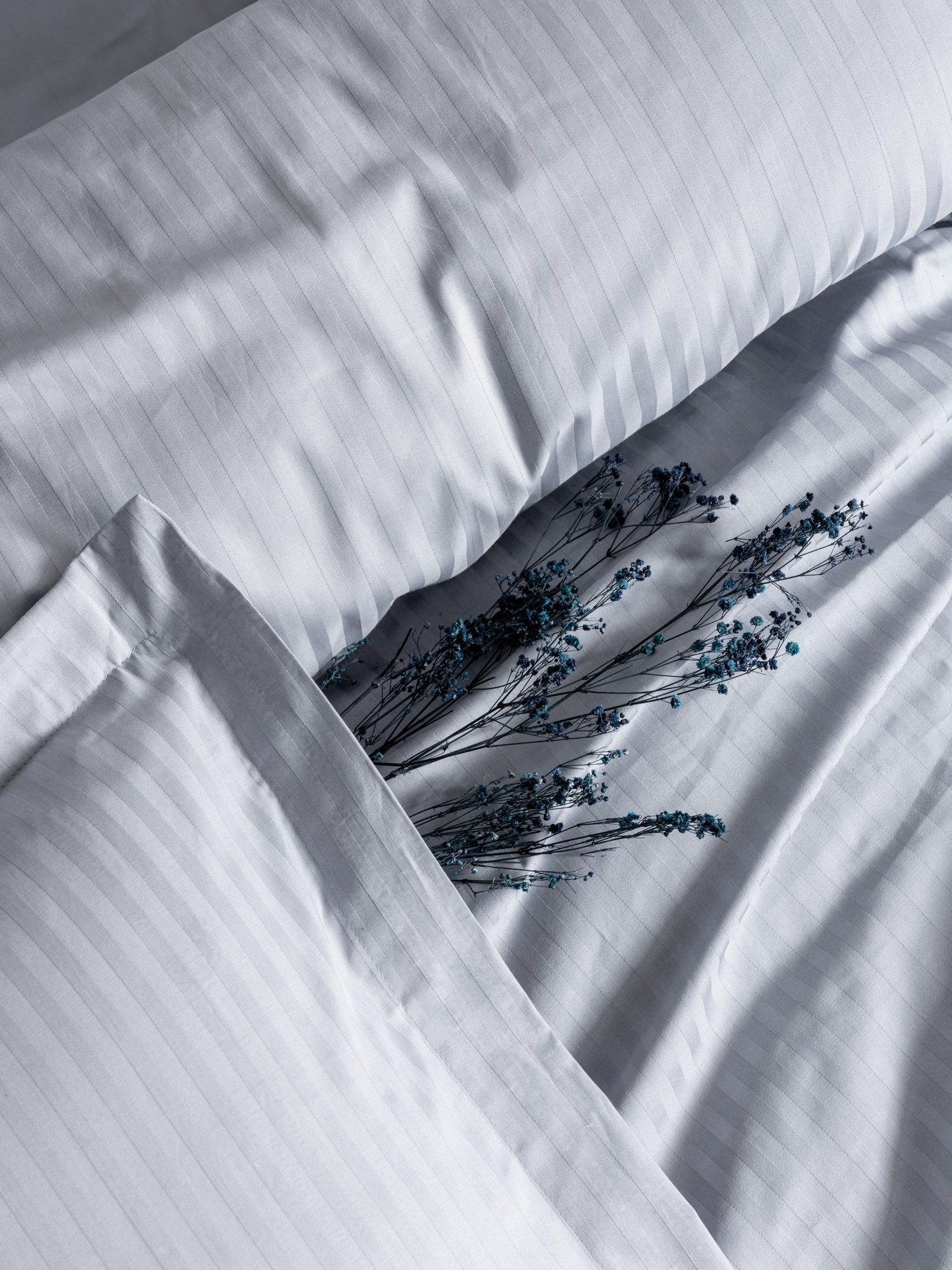 Premium Satin Sengetøjssæt Stripe Grå