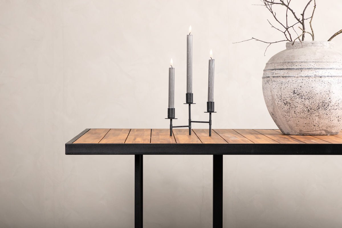 Gartentisch Tunda - et rektangulært spisebord af naturligt akacietræ og højkvalitetsstål