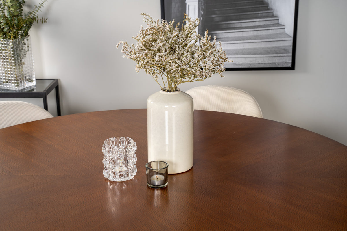 Spisebord Solara - i moderne, skandinavisk inspireret design