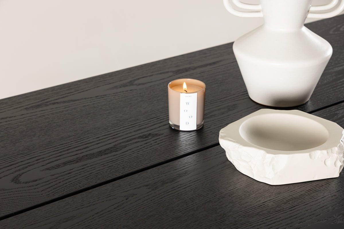 Spisebord Maleko – et spisebord med karakter og moderne elegance