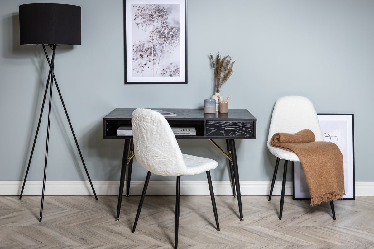 Skrivebord Aluri - med sort finer og messingdetaljer