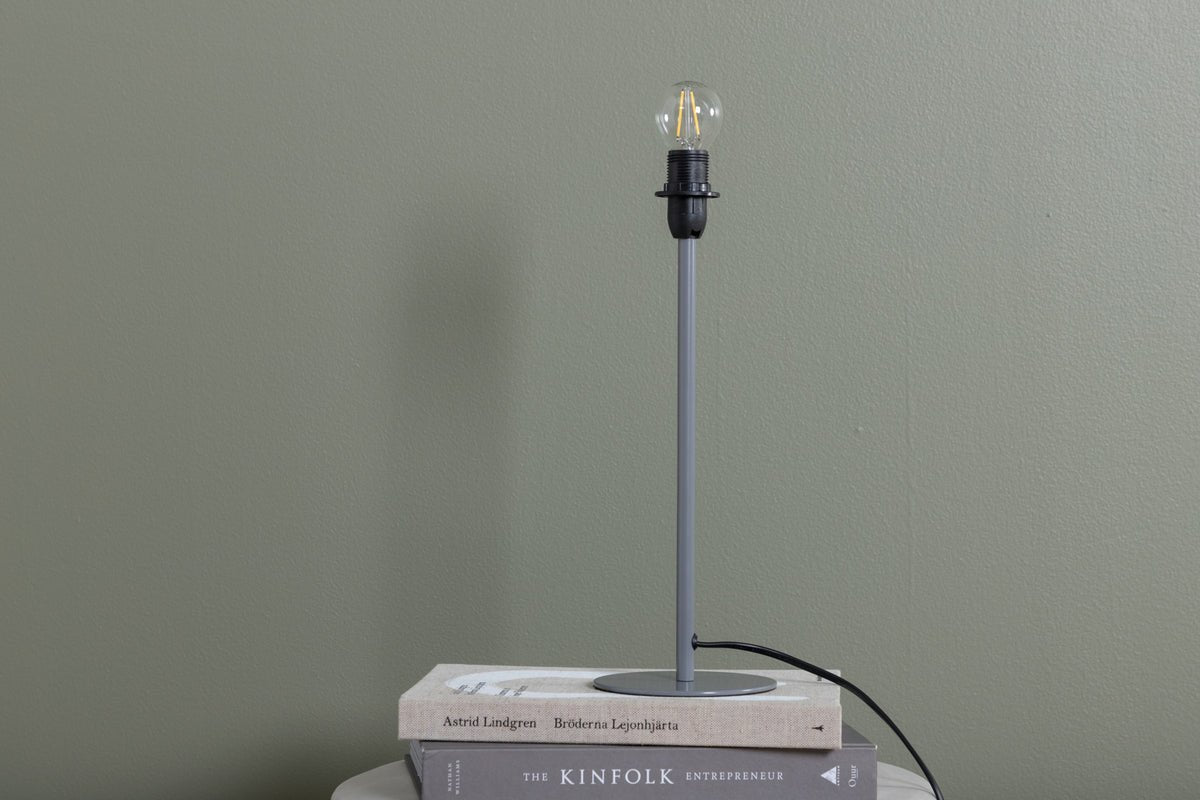 Bordlampe „Desire“ – Enkel design med stilfuld lyskilde