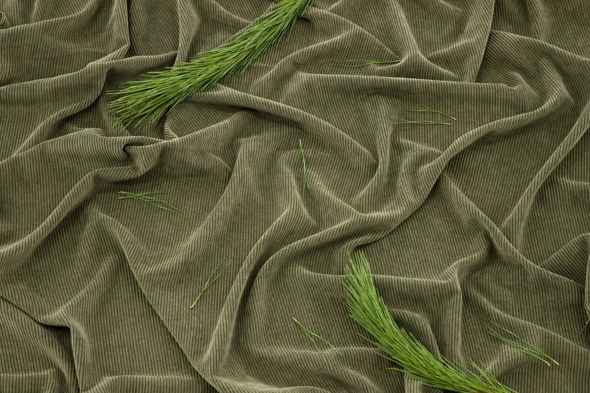 Gardin-sæt Verta – med flerbåndssystem i Beige & mosgrøn