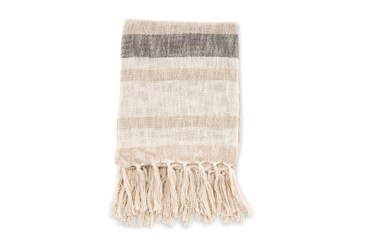 Tagesdecke Lunara – 170×130 cm med frynser og strukturbindingsdesign