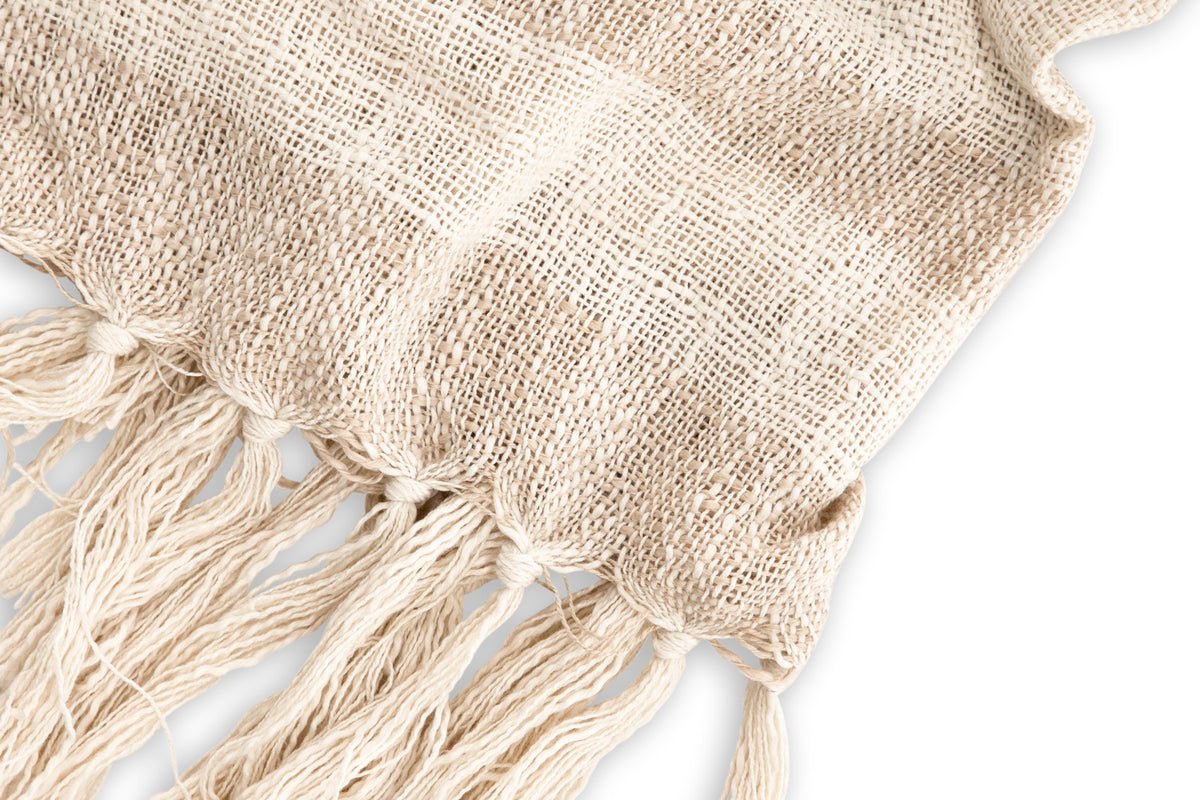 Tagesdecke Lunara – 170×130 cm med frynser og strukturbindingsdesign