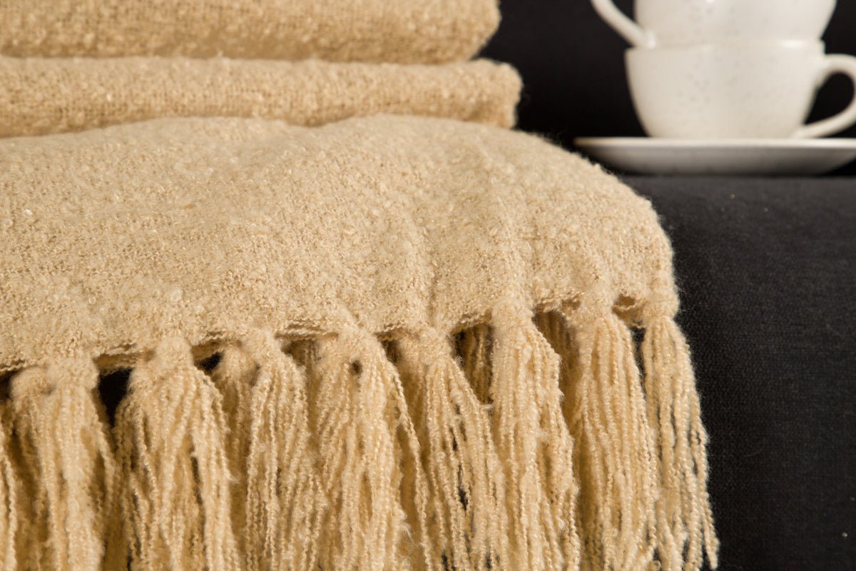 Tagesdecke „Stanley Sand“ – 170×130 cm med struktur og frynser