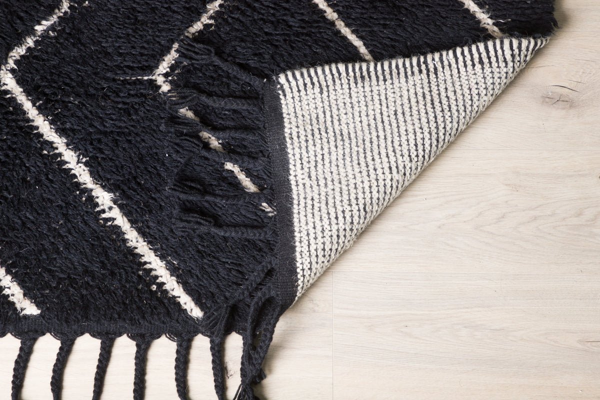Tæppe Hanna – Højloftet med ternet mønster af uld