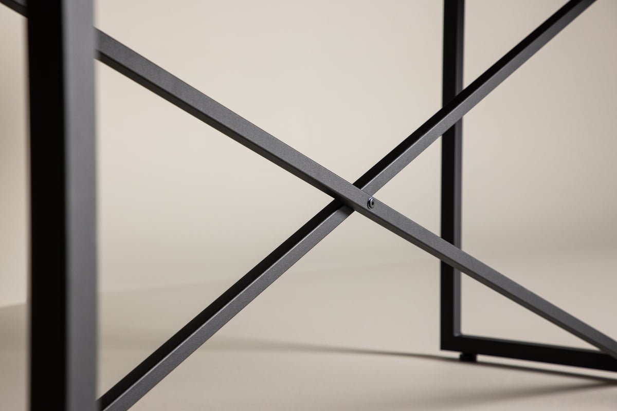 Spisebord Waiora - med rustik bordplade i teaktræ for en varm atmosfære