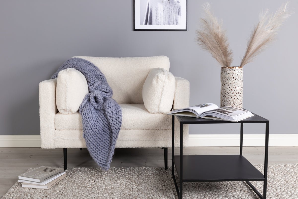 Lænestol Pippi Langstrømpe - forskellige farver og materialer kan vælges