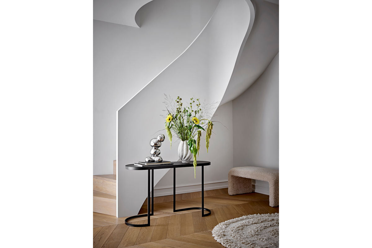 Konsolentisch Elvo – Schwarzes Metall-Design mit ovaler Tischplatte