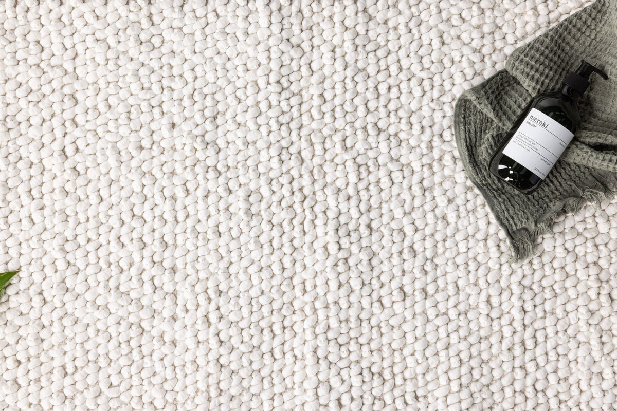 Bademåtte Lembongan - i klar hvid eller sort