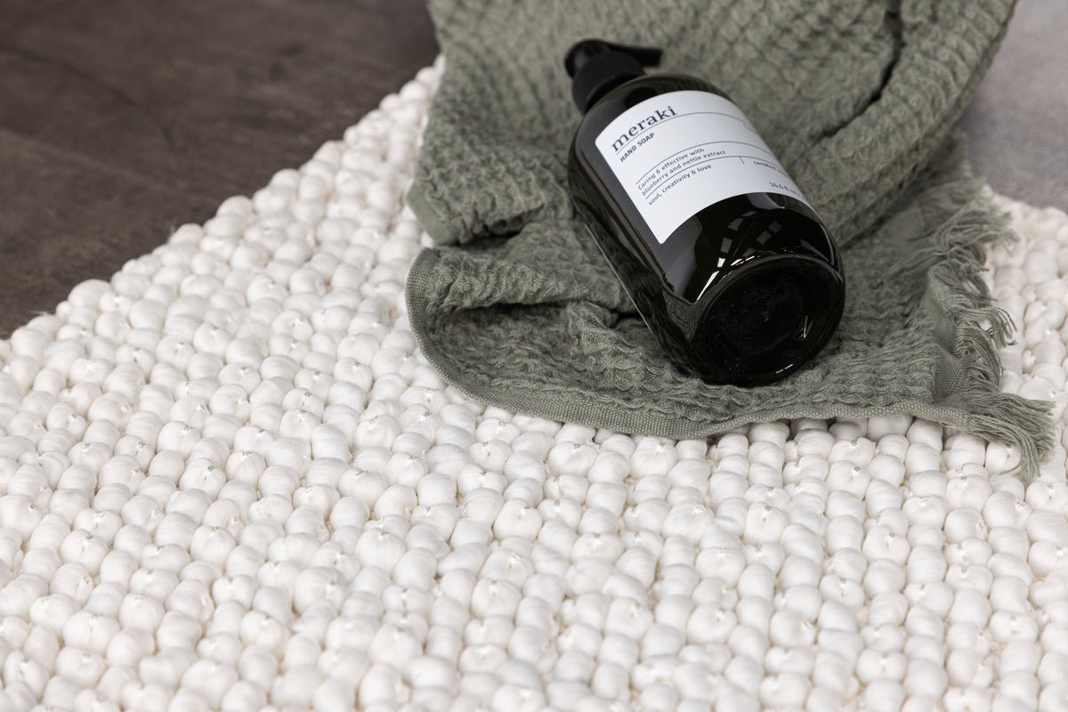 Bademåtte Lembongan - i klar hvid eller sort