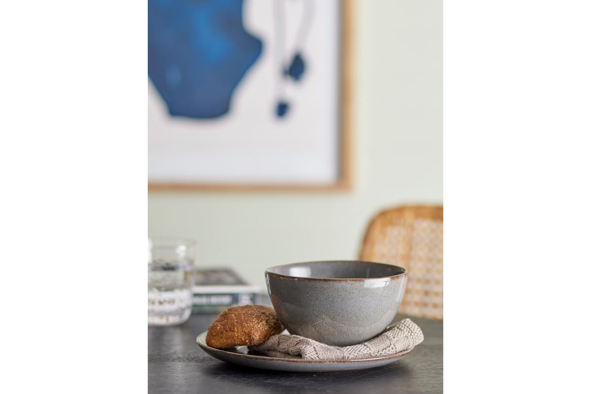 Morgenmadssæt Elani – Stentøj med håndlavet karakter (12 dele)