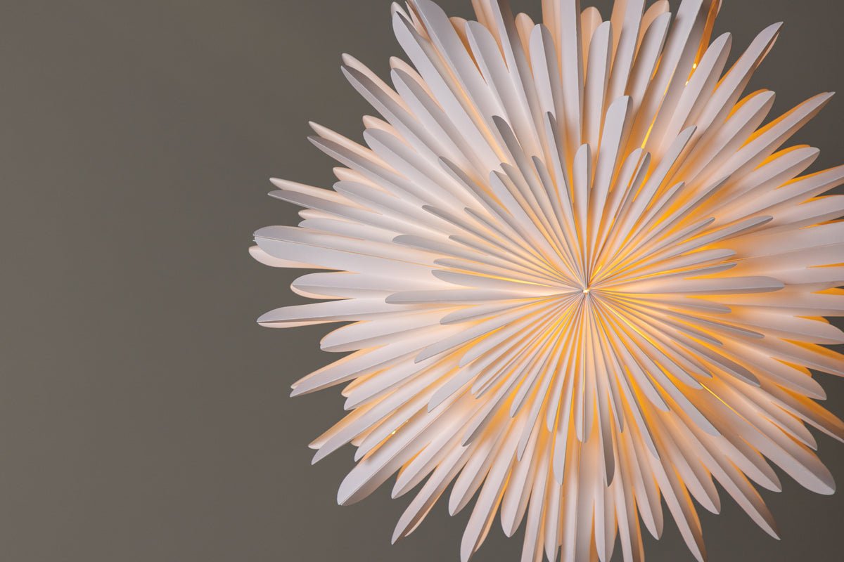 Juleagtig loftslampe Lyra - ⌀ 60 cm i 5 farver