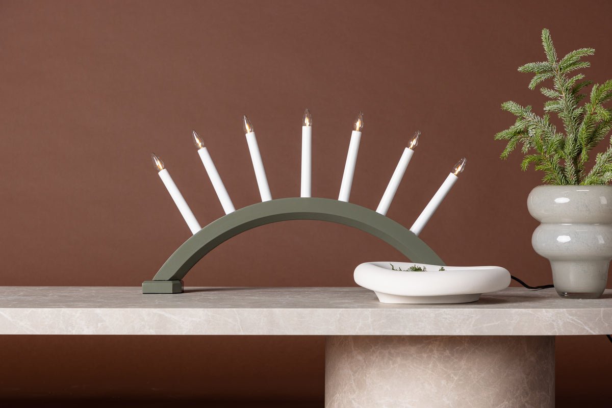 Julebelysning Elira - Adventslysestage med 7 stearinlys