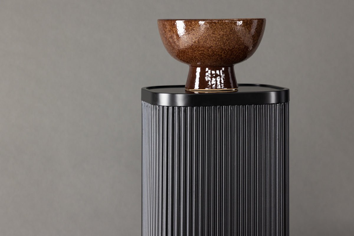 Sidebord Lars – elegant design i Sort