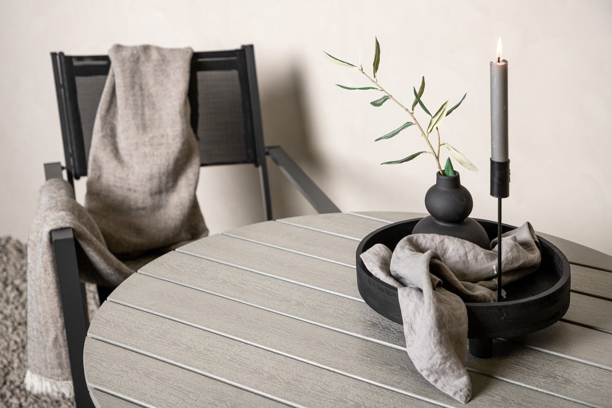 Havbord Aviani - rundt, indbydende og stilfuldt