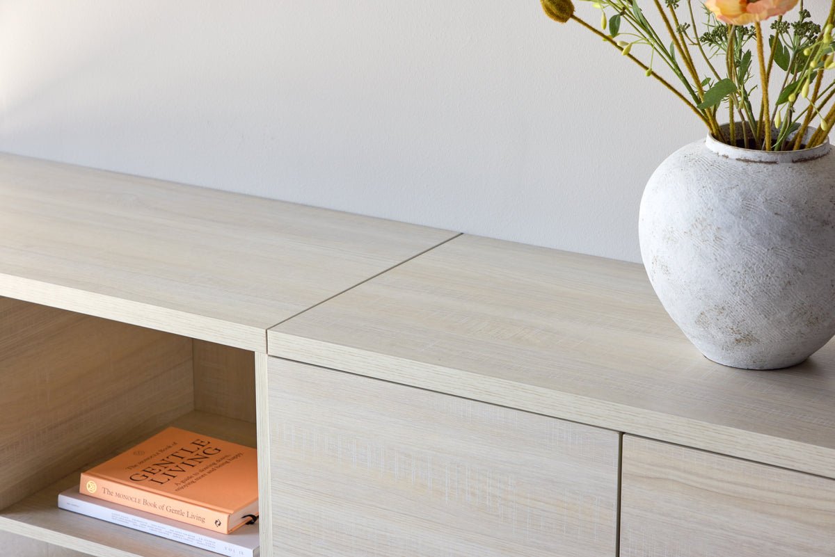 TV-Lowboard Skagen Whitewash – Lys skandinavisk design