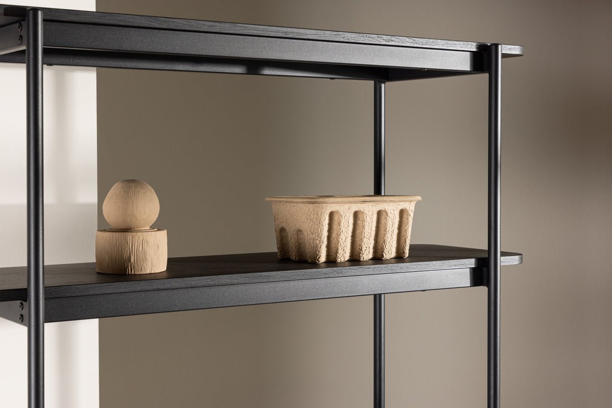 Regal Heim – højt fritstående reol i Whitewash med 5 hylder