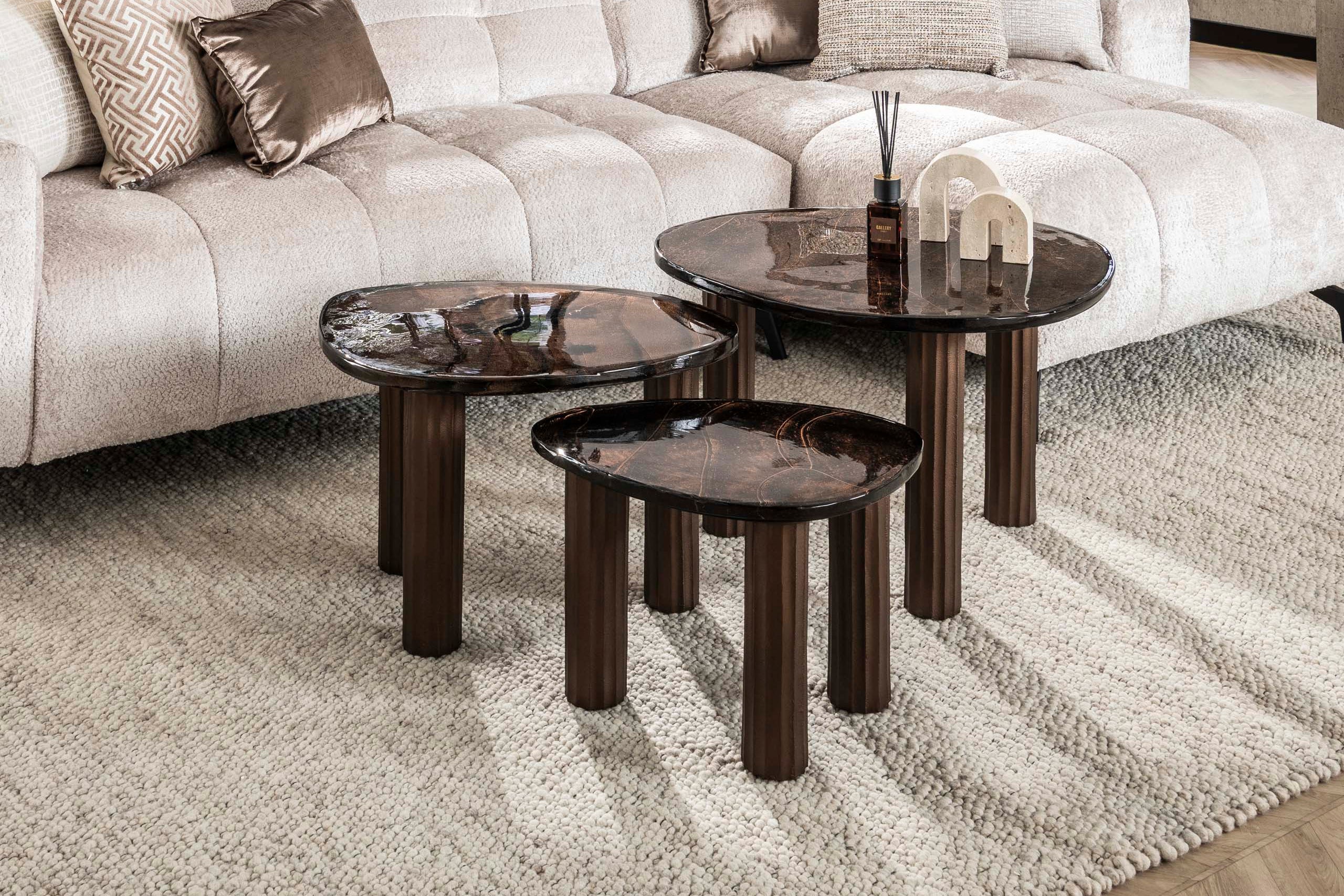 Sofabord Elysium - Størrelse L i antik kobber eller antik guld med støbt glas