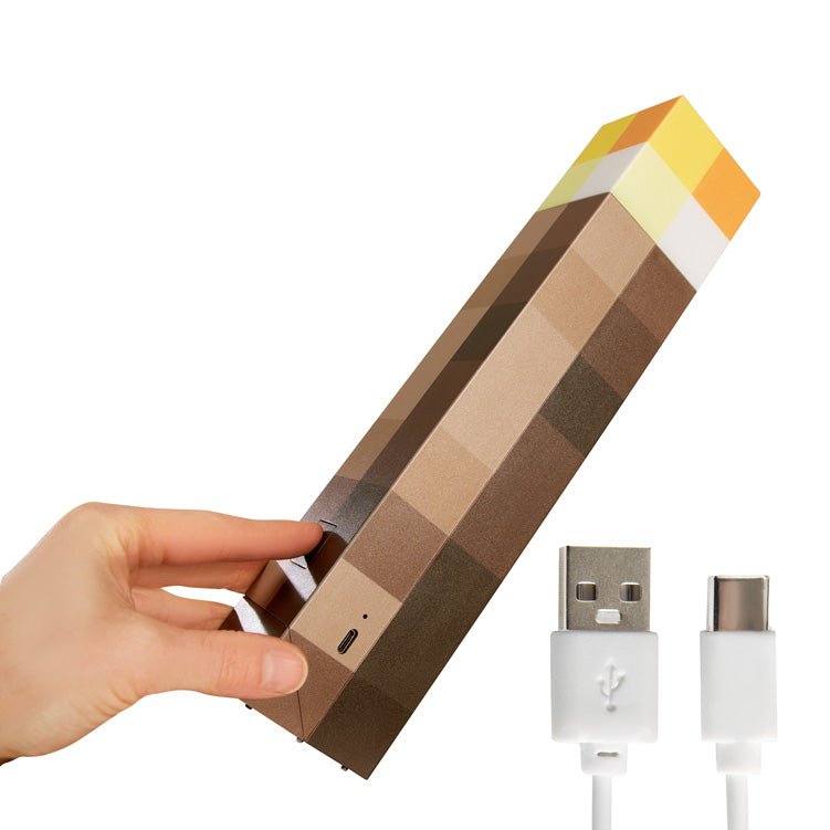 Minecraft LED-fakkel med vægbeslag – Genopladelig & originalt pixel-design