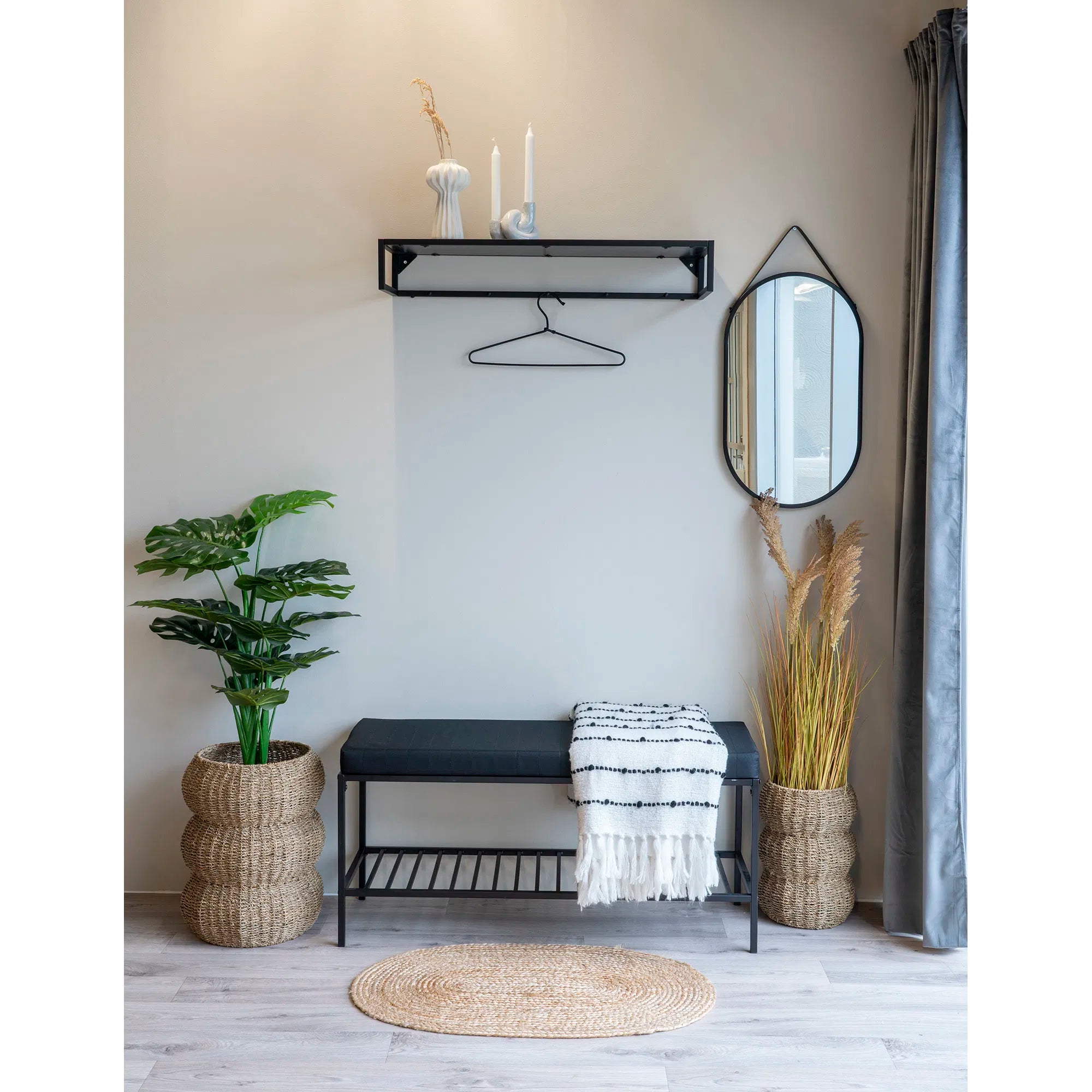 Spiegel Levanto – vægspejl med sort ramme (35×60 cm)