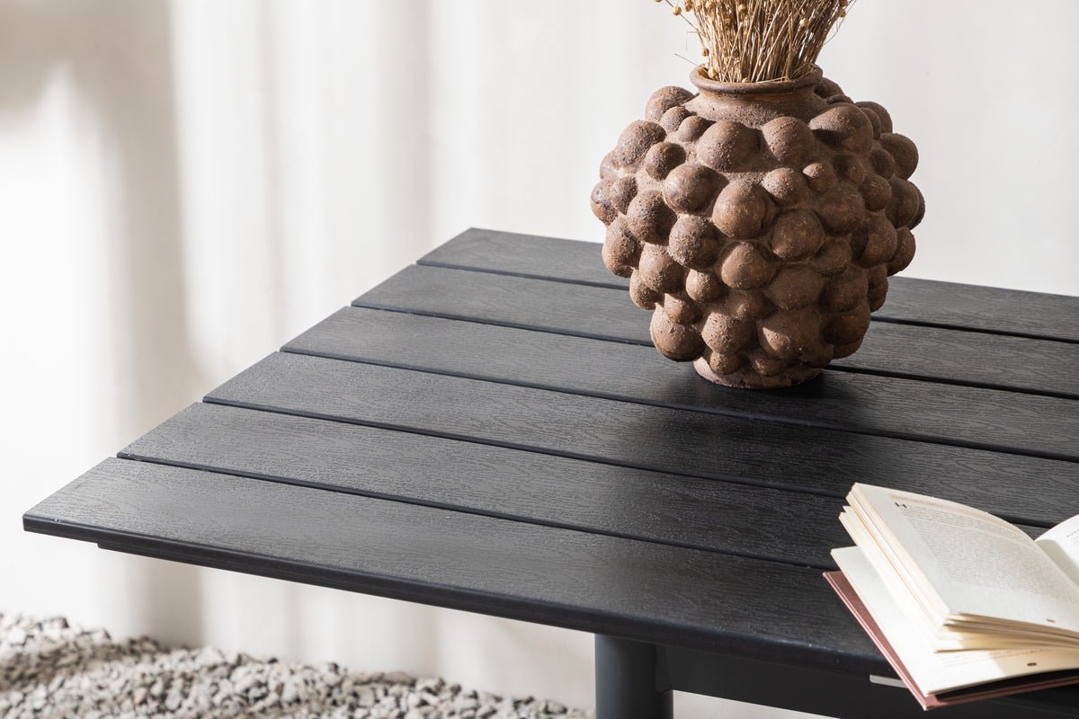 Havemadbord Salento - 120x90 cm i Sort med en bordplade af Aintwood