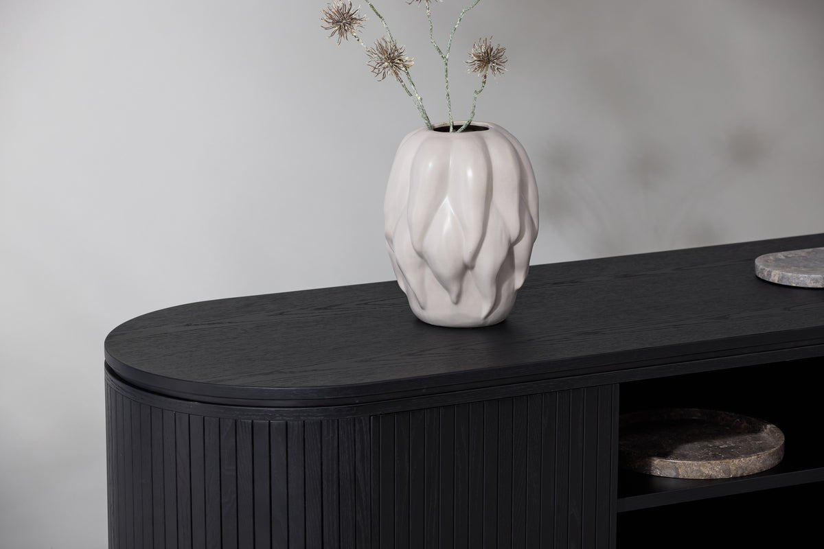 Designer TV-Lowboard Sundby – Sort i egetræslook med lamelfront