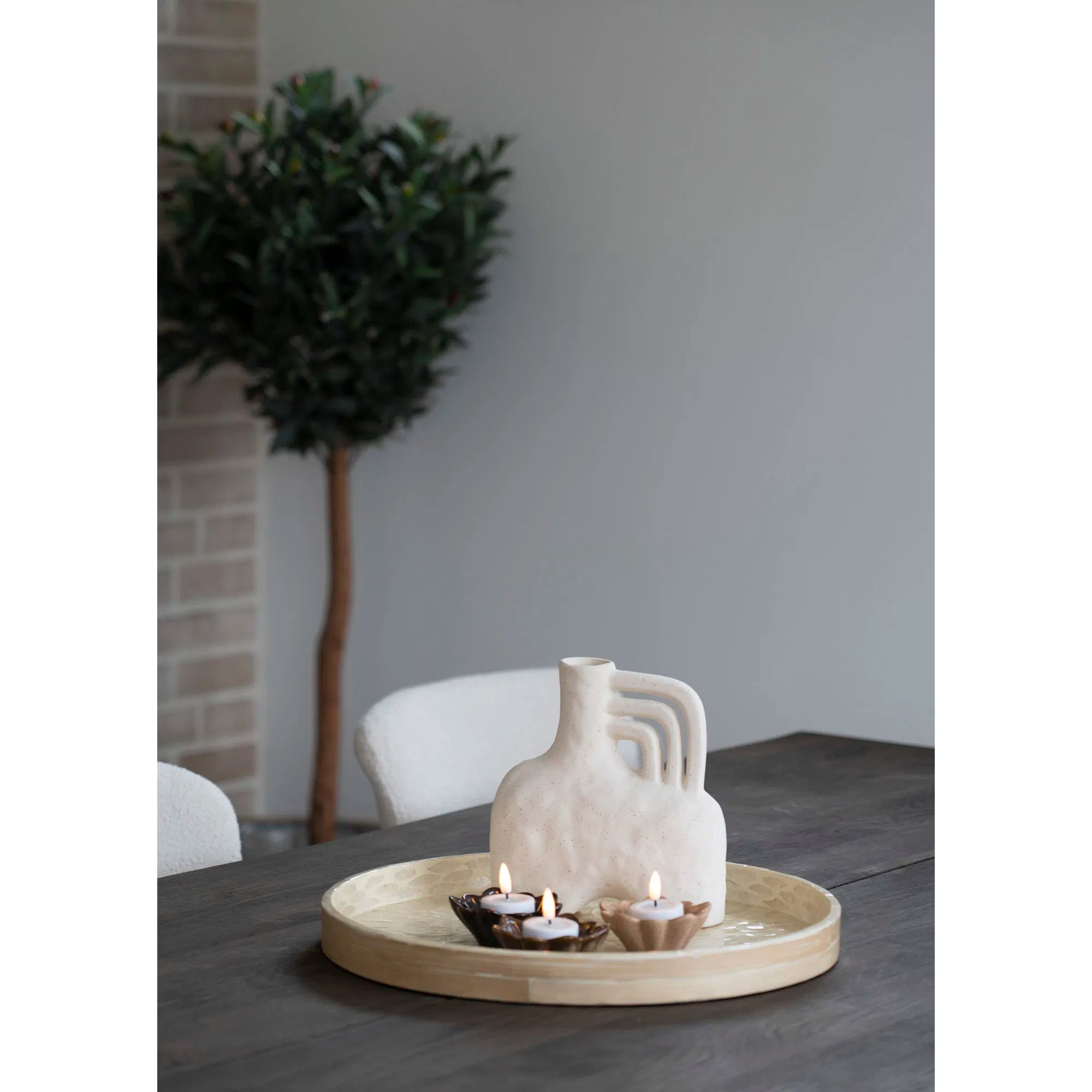 Tablet "Mavira" – Rundt bambusdesign med Capiz-overflade