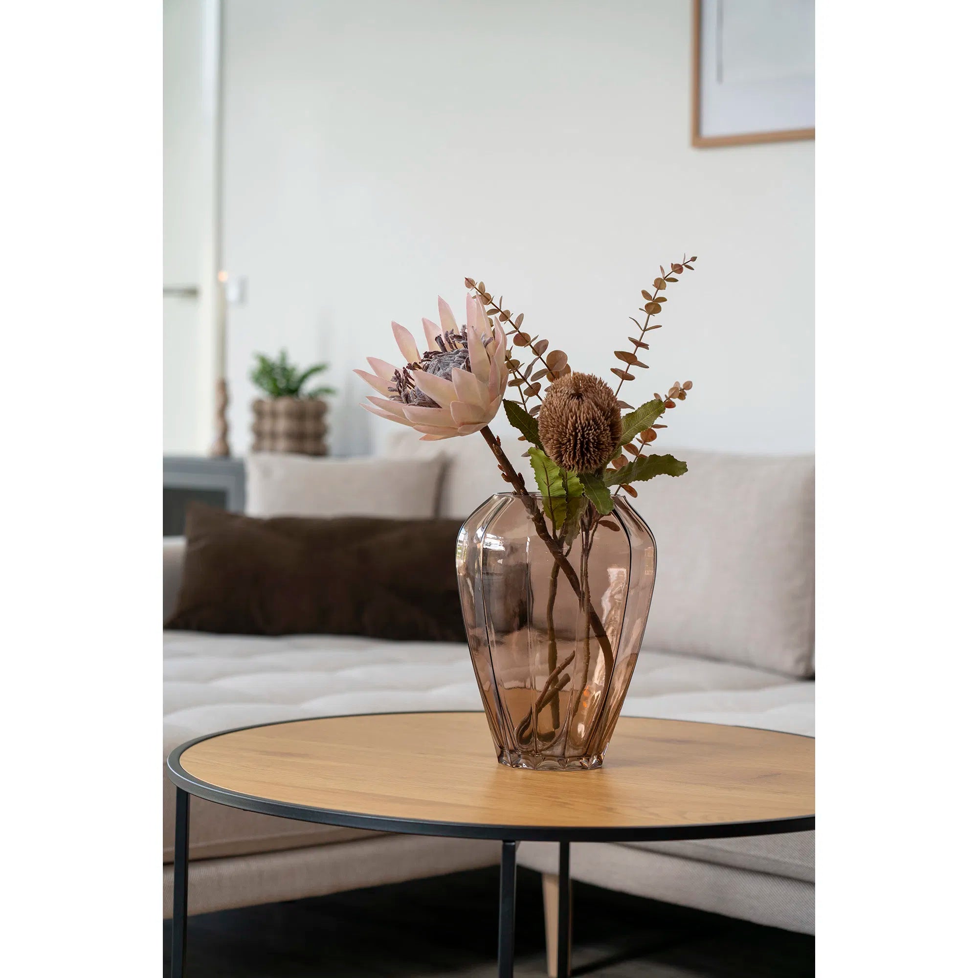 Vase „Oliviera“ – Røgbrunt glas