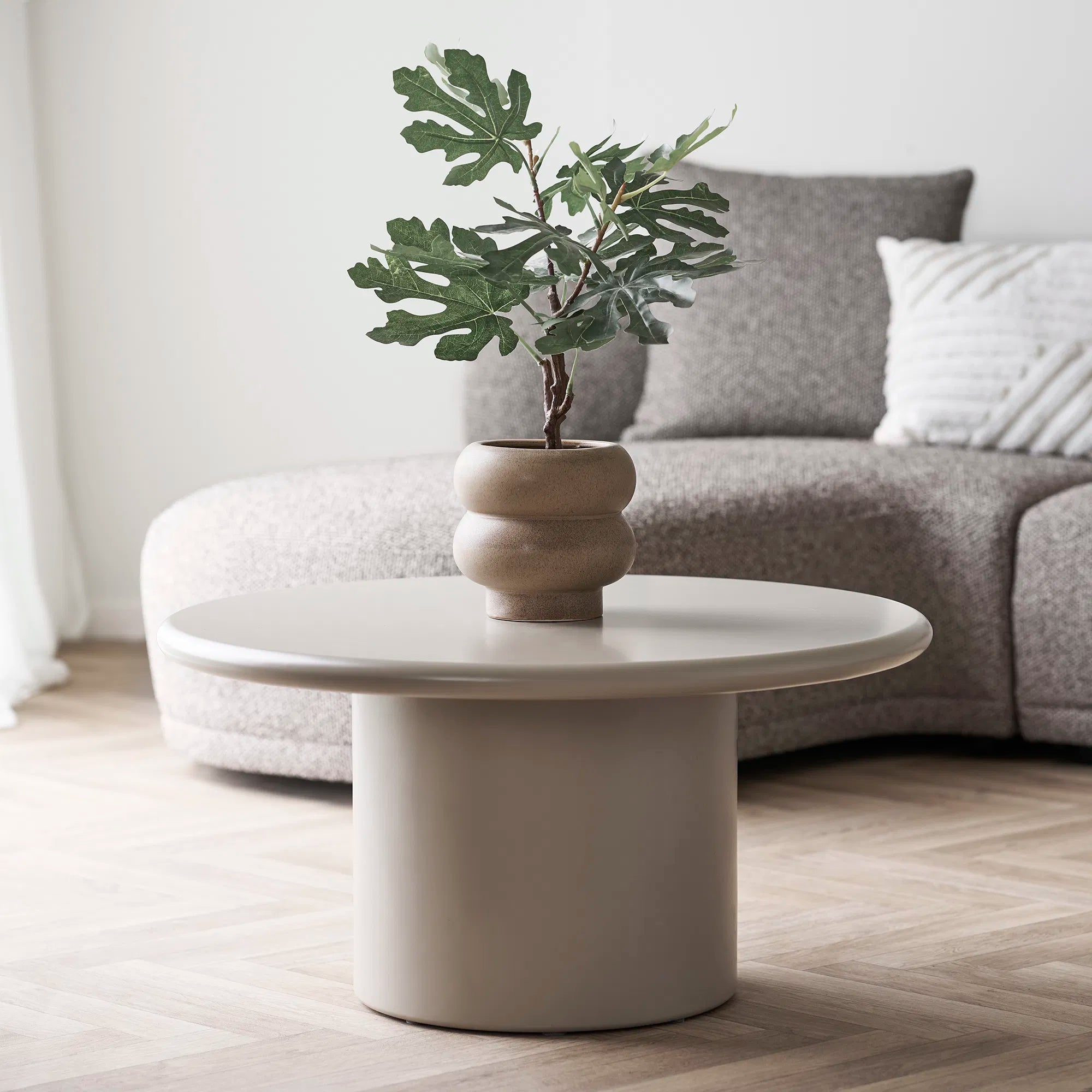 Blumentopf „Arvello“ – Brunt keramikdesign med organisk form