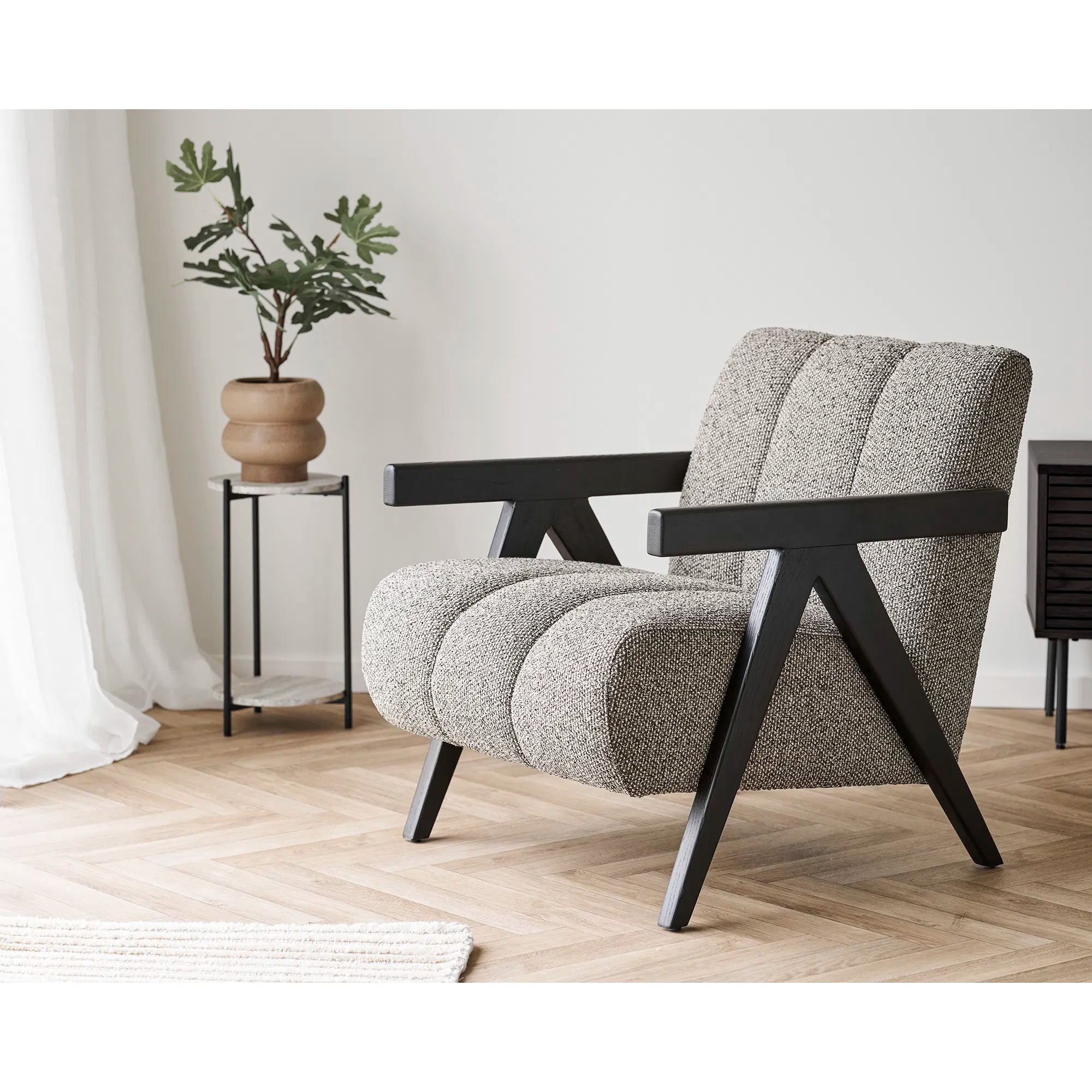 Blumentopf „Arvello“ – Brunt keramikdesign med organisk form