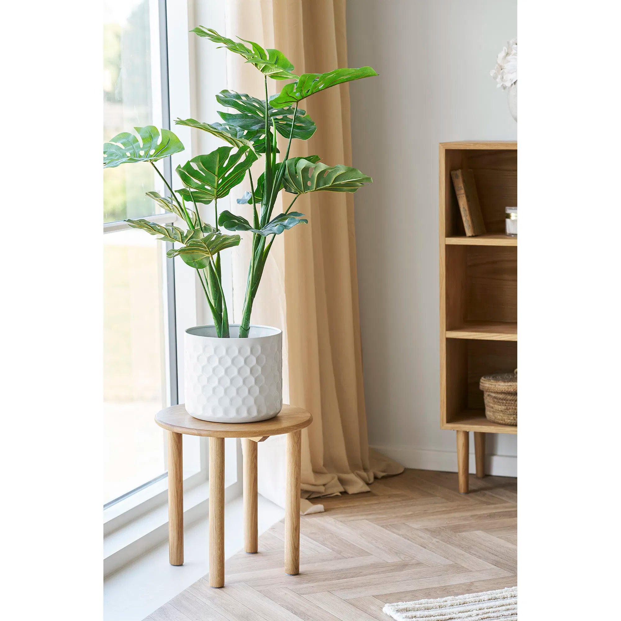 Blumentopf „Avelino“ – Hvid stål-look med struktur