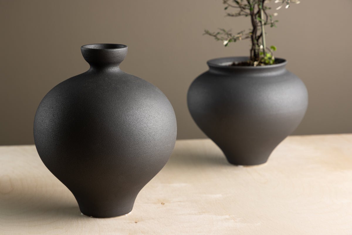 Vase Rellis Ø20 cm – Moderne med legende twist